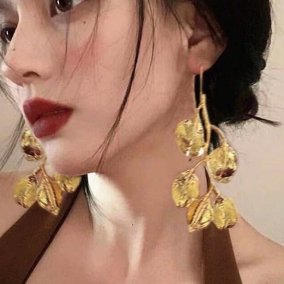 ✨3for$38  Zara Drop Leaf Earrings - Picture 7 of 16